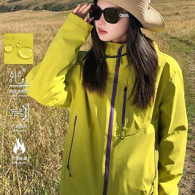 冲锋衣女款2025新款三合一羽绒内胆小个子赛博黄防风登山服外套