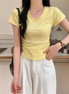 100%纯棉春夏季新款V领褶皱短款T恤女奶黄色甜辣妹修身废土风上衣