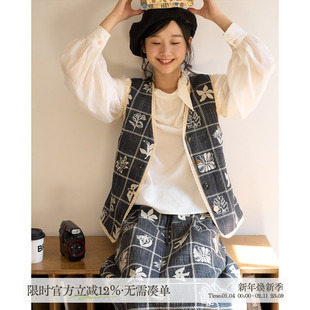 aww 重工系列·复古肌理花边无袖V领马甲/刺绣花苞半裙