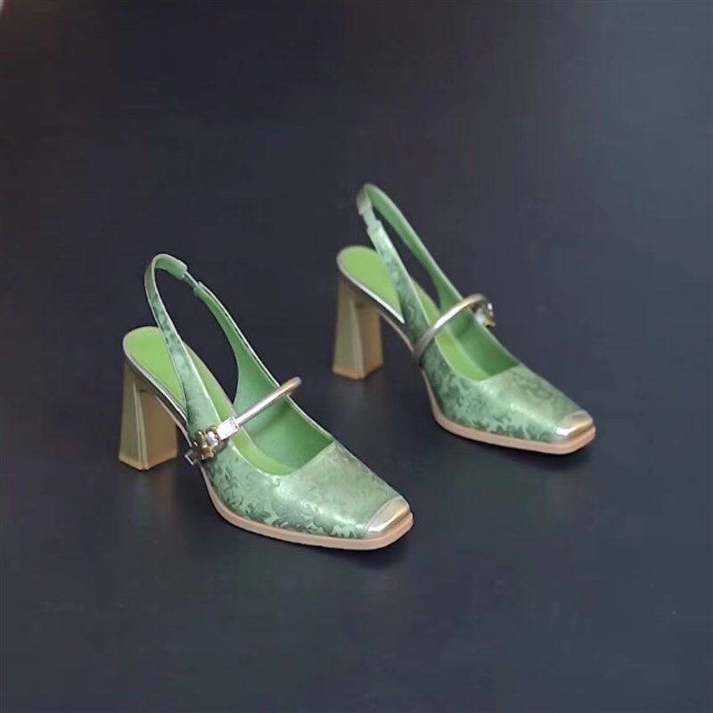 新中式刺绣花纹后绊带高跟鞋女2024夏季新款国Q风气质方头粗跟凉,女鞋,一字带凉鞋,淘宝优惠券,粉丝福利购,淘宝优惠卷