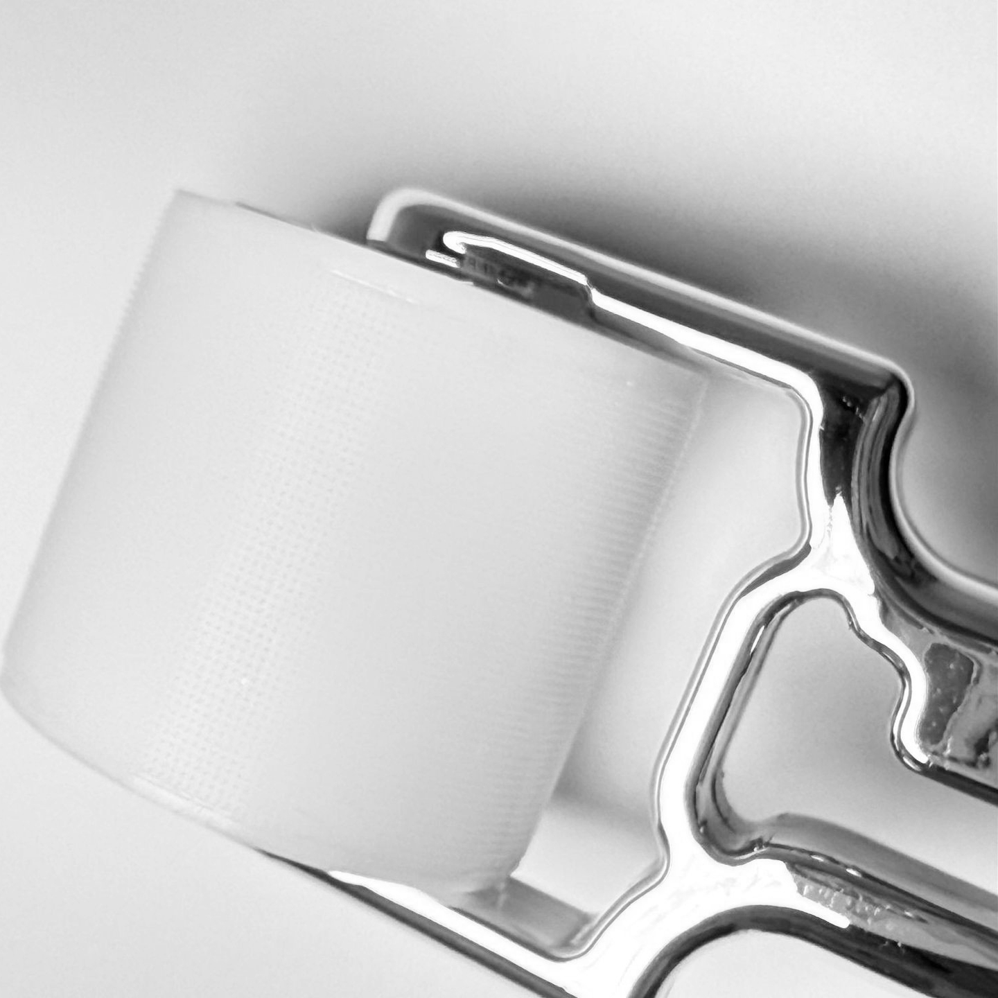 可溶性玻尿酸皮肤滚针微针滚轮家用一次性水光滚针自打导入精华