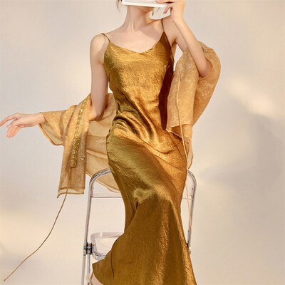 2025新款新中式国风纯色高腰醋酸吊带连衣裙简约轻奢长裙 M4081B