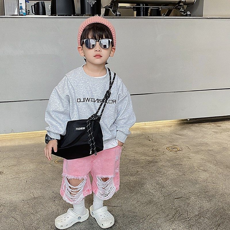 儿童斜挎包女童新款网红时尚男孩帅气单肩小背包宝宝外出运动跨包