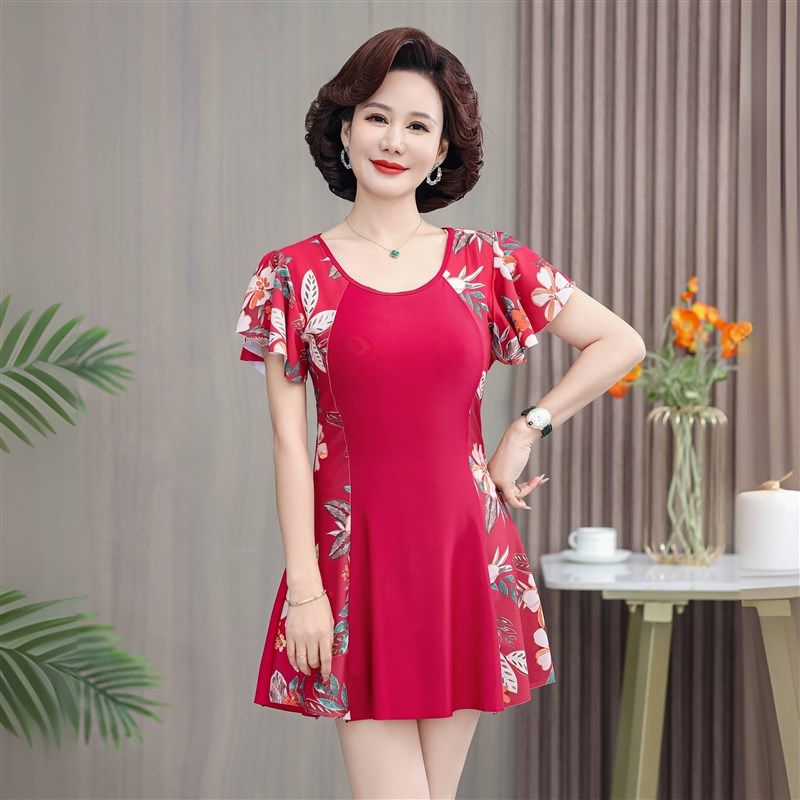 妈妈泳衣中老年女保守遮肚显瘦连体如厕平角大码中长款Y泡温泉泳