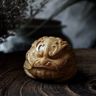 已售 定制 陈晓宇作品 龙首竹根雕金蟾 老料纯手工雕刻 手把件