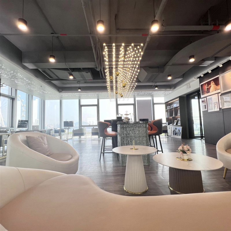 餐厅前台吧台吊灯22年新款高级感大厅客厅灯店铺商用楼盘吊灯