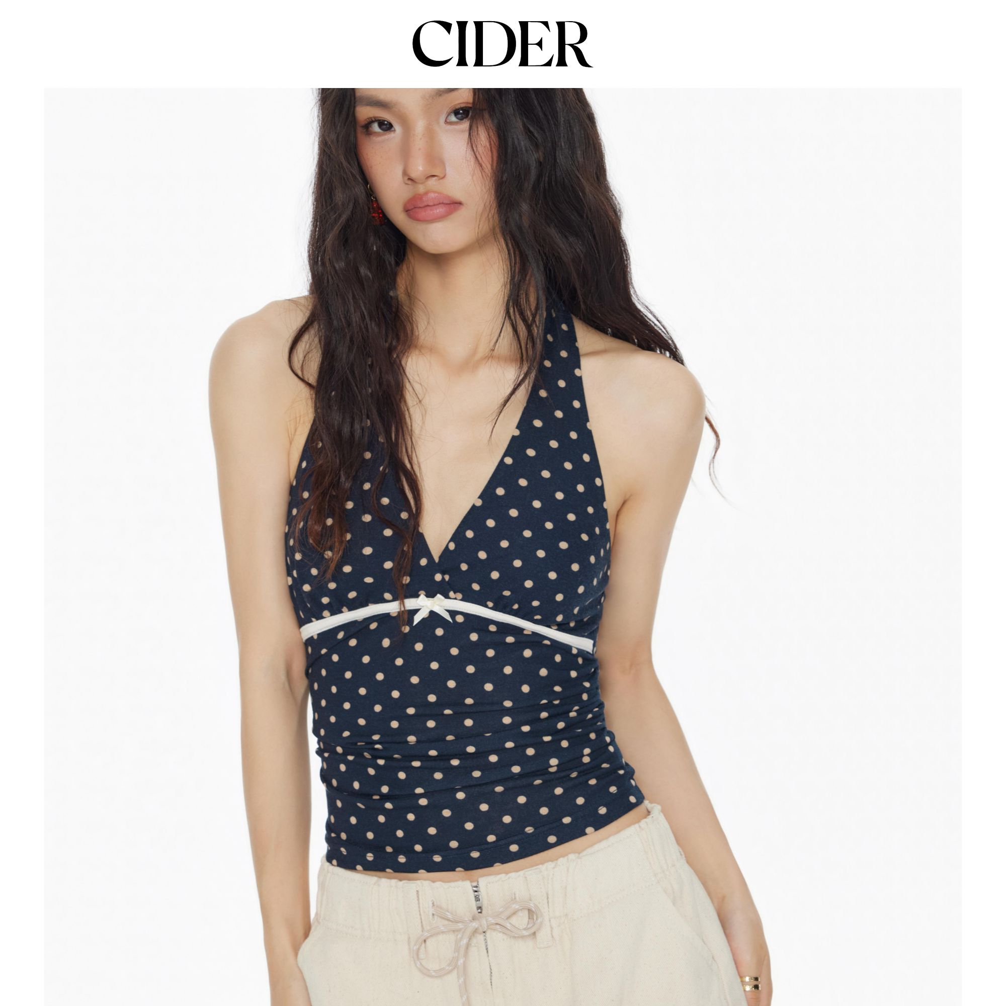 CIDERV领挂脖波点蝴蝶结背心图片