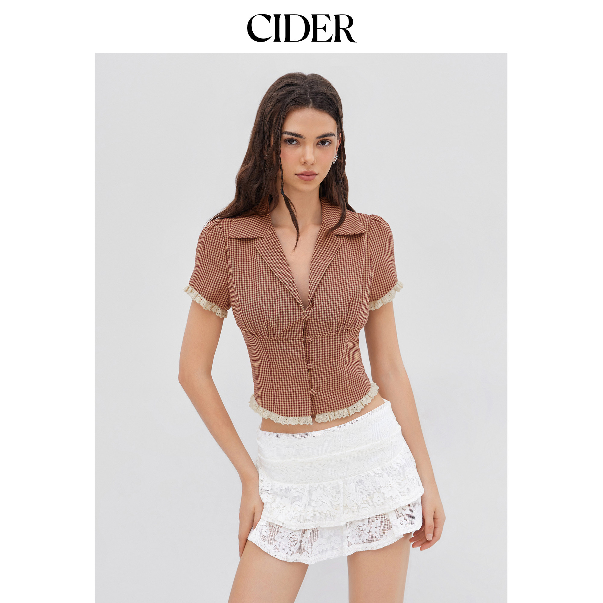 CIDER 棉V领格纹荷叶边英式刺绣短袖衬衫女装11445159