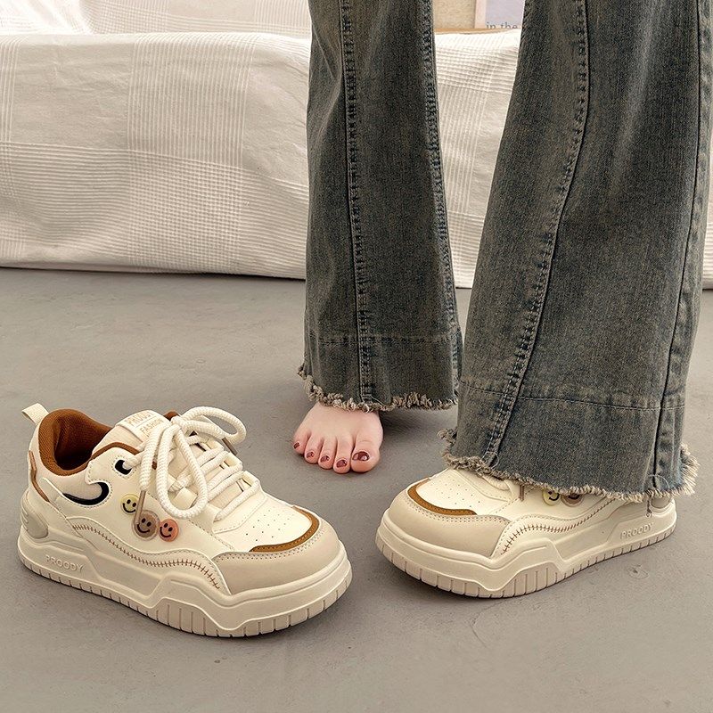 高级感百搭厚底小白鞋女爆款平底板鞋202J5新款春秋韩系运动休闲,女鞋,休闲板鞋,淘宝优惠券,粉丝福利购,淘宝优惠卷