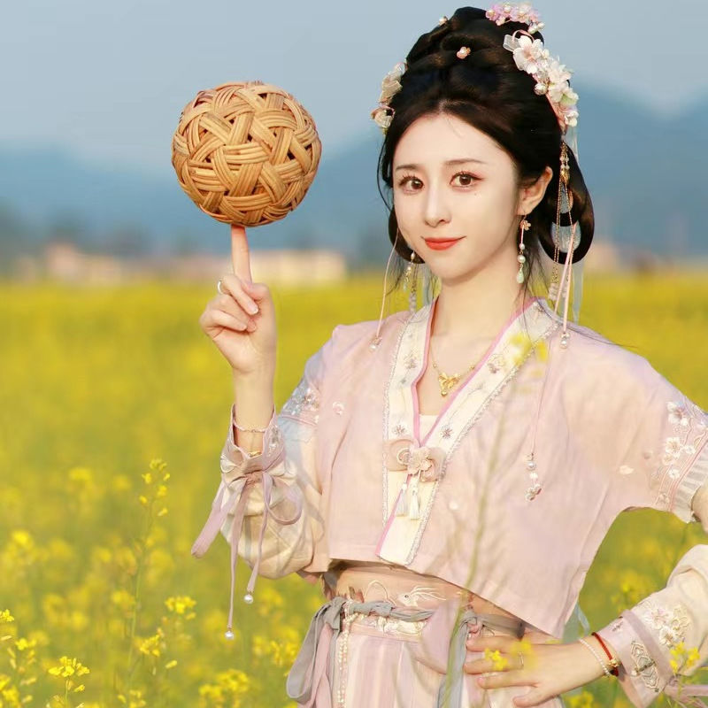 手工编织古代足球比赛道具