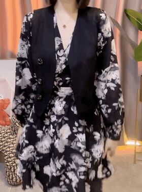 碎花雪纺连衣裙马甲两件套女港风时尚气质长袖V领雪纺裙马夹套装