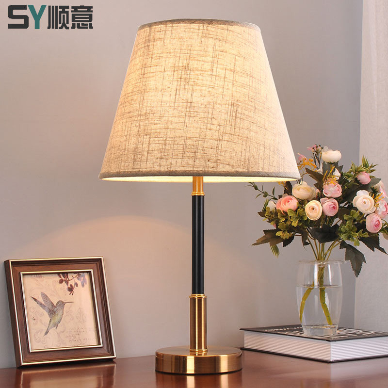 美式简约书房卧室台灯床头现代轻奢家用结婚遥控调光拉线新款装饰