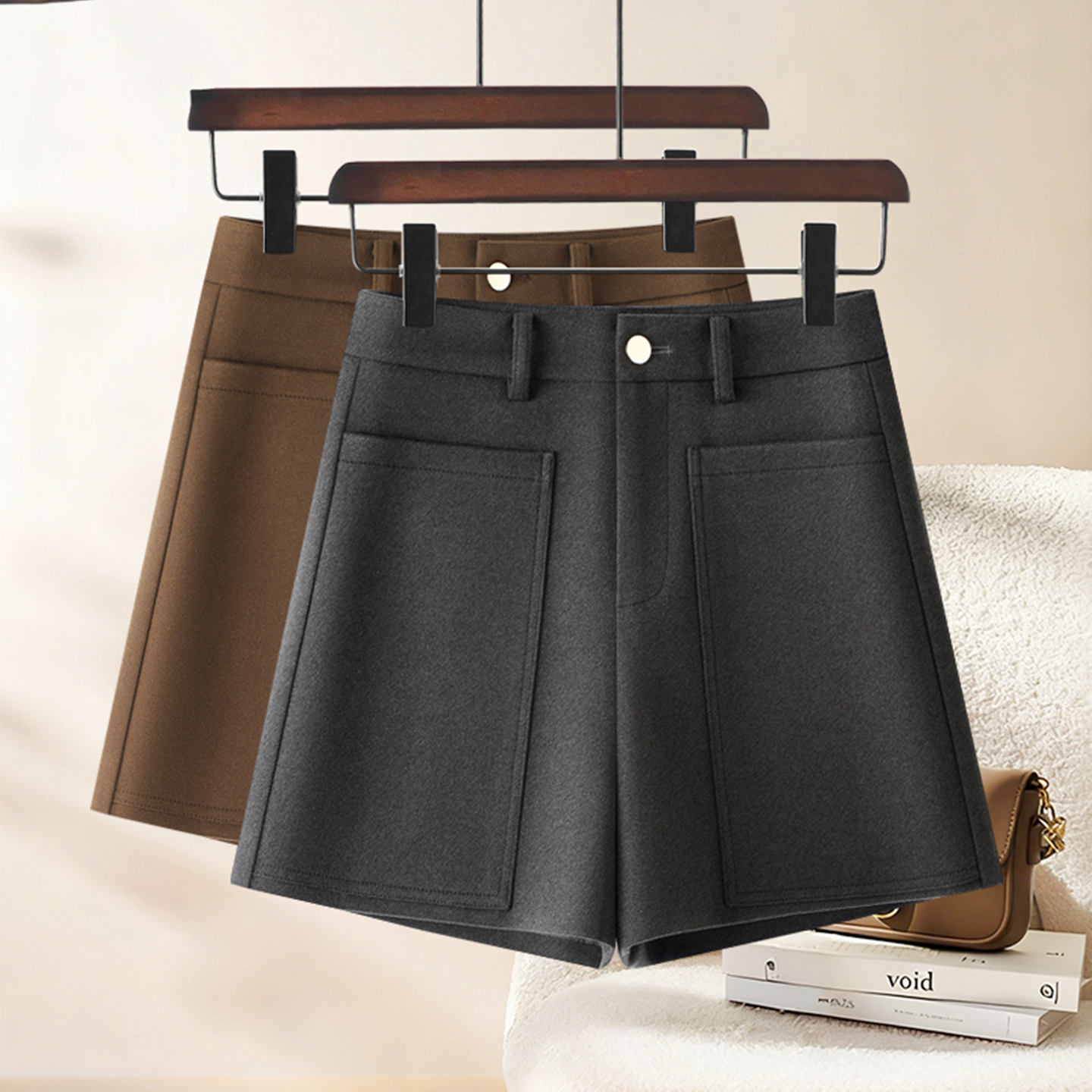 高级感灰色窄版休闲毛呢短裤女