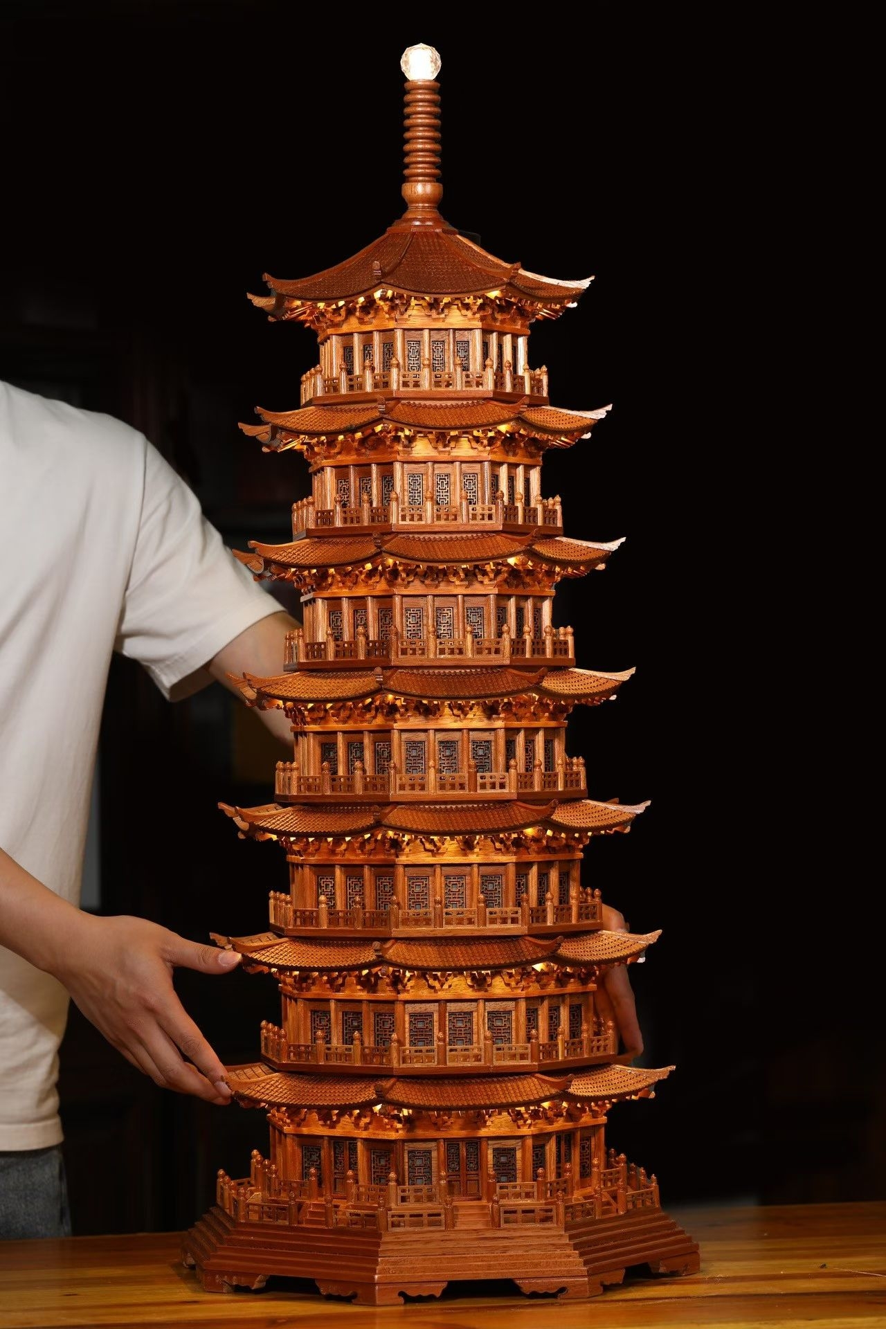 八角玲珑宝塔古建筑模型灯光中式建筑装饰木塔榫卯结构摆件客厅