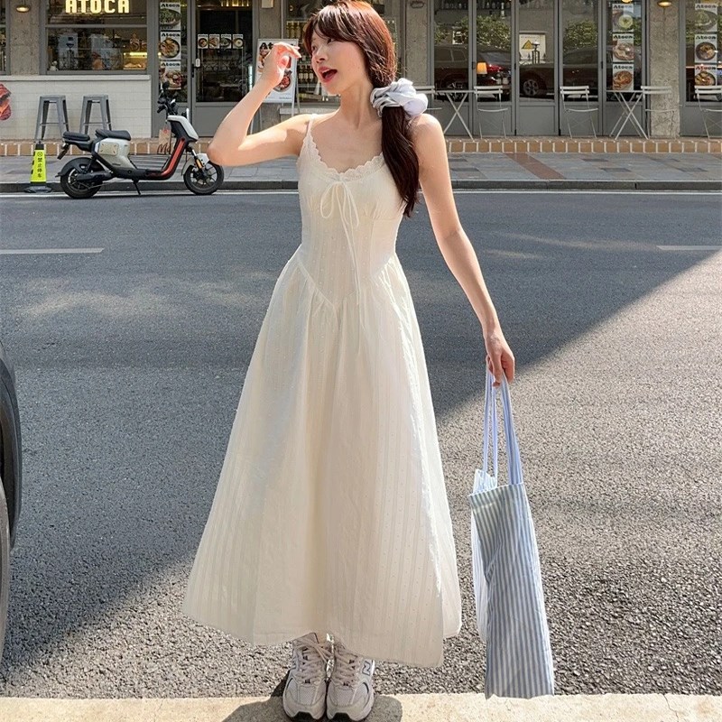 法式气质白色吊带连衣裙子女夏2025新款海边度假长裙开春穿搭套装