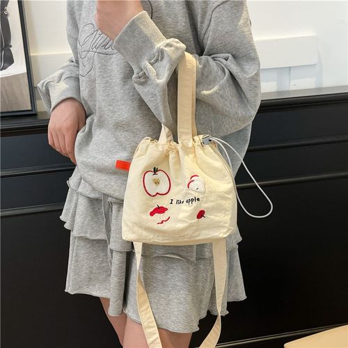 儿童轻便a布包斜挎小包女童2025新款卡通水桶包束口出游单肩小拎