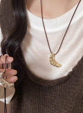 韩系极简牛角包黑绳项链新款气质文艺设计小众个性长款毛衣链