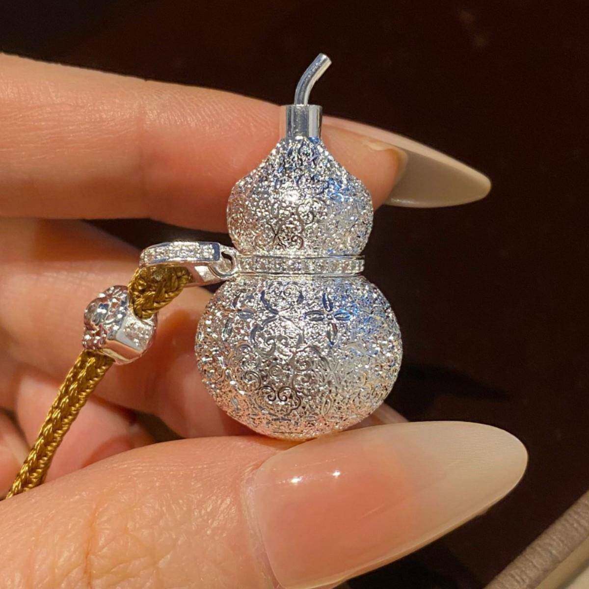 胖墩银色葫芦拉丝如意丝绒香囊毛衣链长款项链女吊坠配饰女士饰品