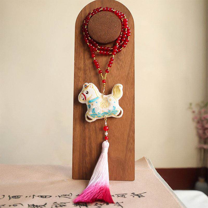 国风新中式刺绣生肖马挂饰项链璎珞长款毛衣链汉服百搭古风项饰品