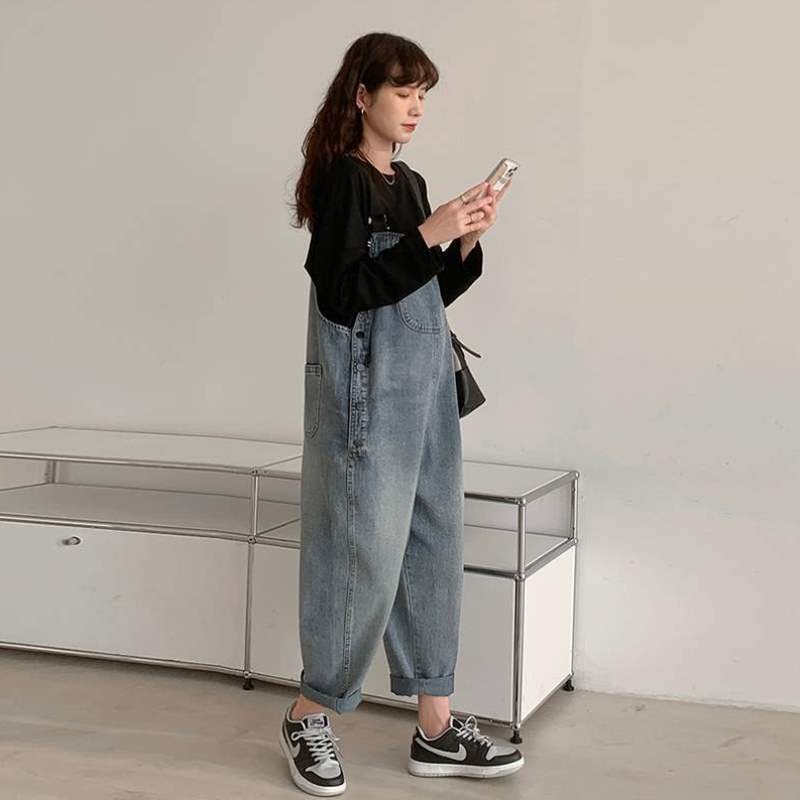 恤斤200女时尚春秋装t套装两件套牛仔大码背带裤潮妈宽松显瘦孕妇