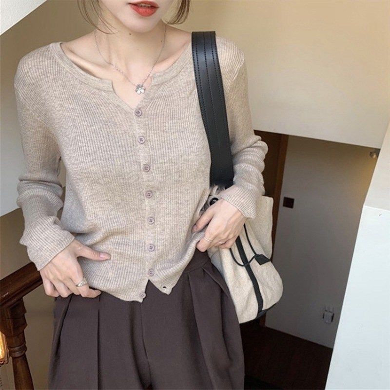 2024秋冬V领针织衫女薄款长袖纯色打底上衣短款外搭毛衣外套开衫,孕妇装/孕产妇用品/营养,毛衣,淘宝优惠券,粉丝福利购,淘宝优惠卷