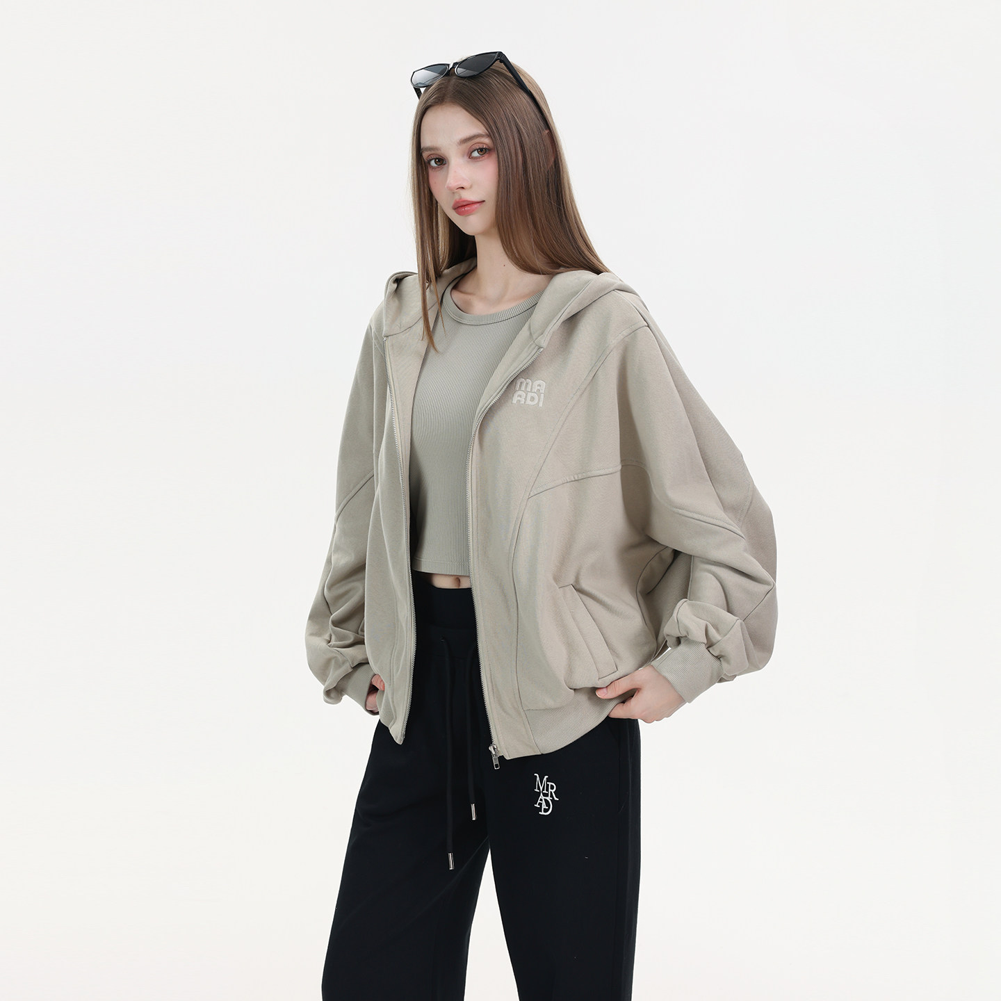Mardi韩系纯色宽松拉链刺绣连帽卫衣25秋季新款轻奢简约上衣外套