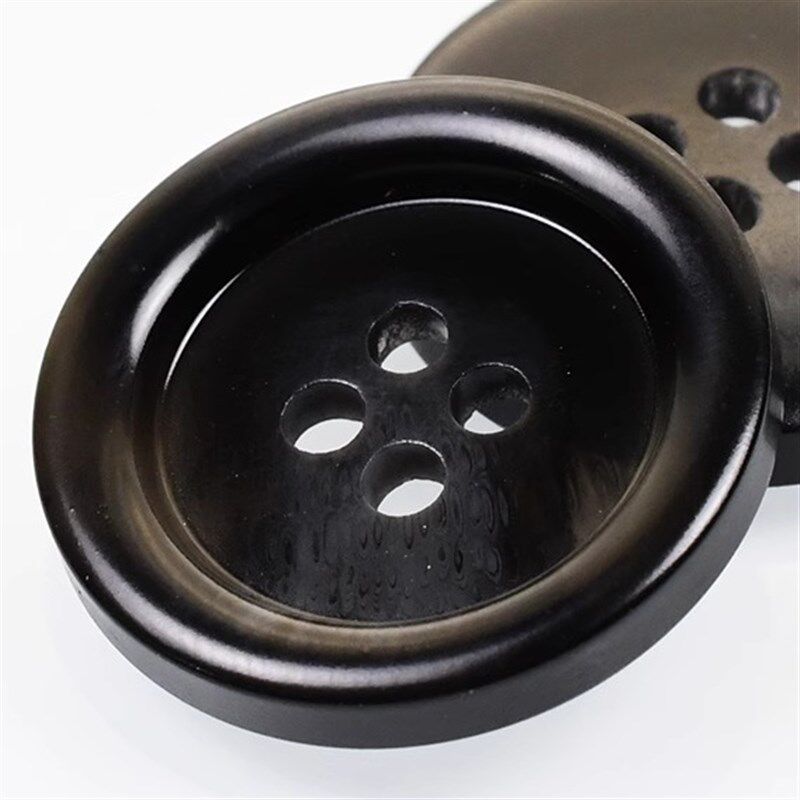 黑色刻字时尚大衣纽扣羊绒西服风衣E外套大扣子毛衣开衫钮扣裤子