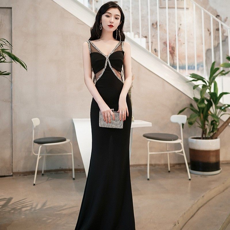 鱼尾黑色显瘦晚礼服n吊带高腰长裙法式修身婚礼连衣裙约会高级宴