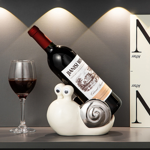 2024创意轻奢高端客厅家居玄关餐边电视M柜酒柜装饰品红酒架摆件