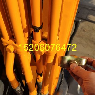 新源轮式挖掘机75-8-9挖机大臂油管夹片铁管夹子管扣动臂单孔管夹