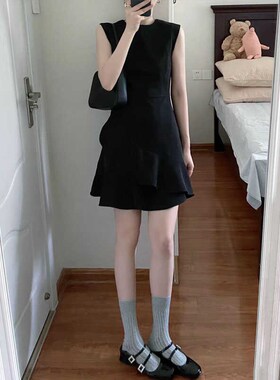 女夏赫本风黑色无袖修身显瘦背心短裙小个子设计感荷叶边连衣裙