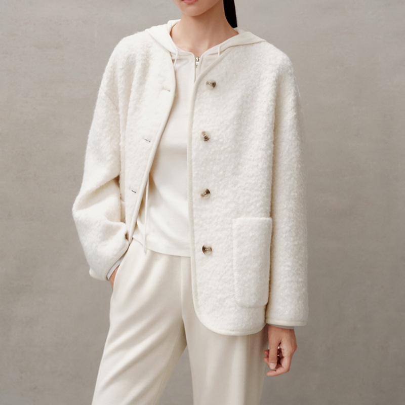 艾诺丝商场同款马海毛澳洲美丽诺羊毛混纺柔软亲肤外套女104118