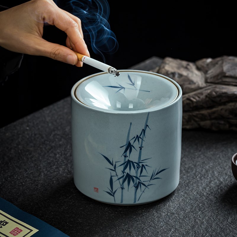 陶瓷手绘烟灰缸轻奢有盖烟缸创意时尚家用防风防灰飞杂物茶渣缸盂