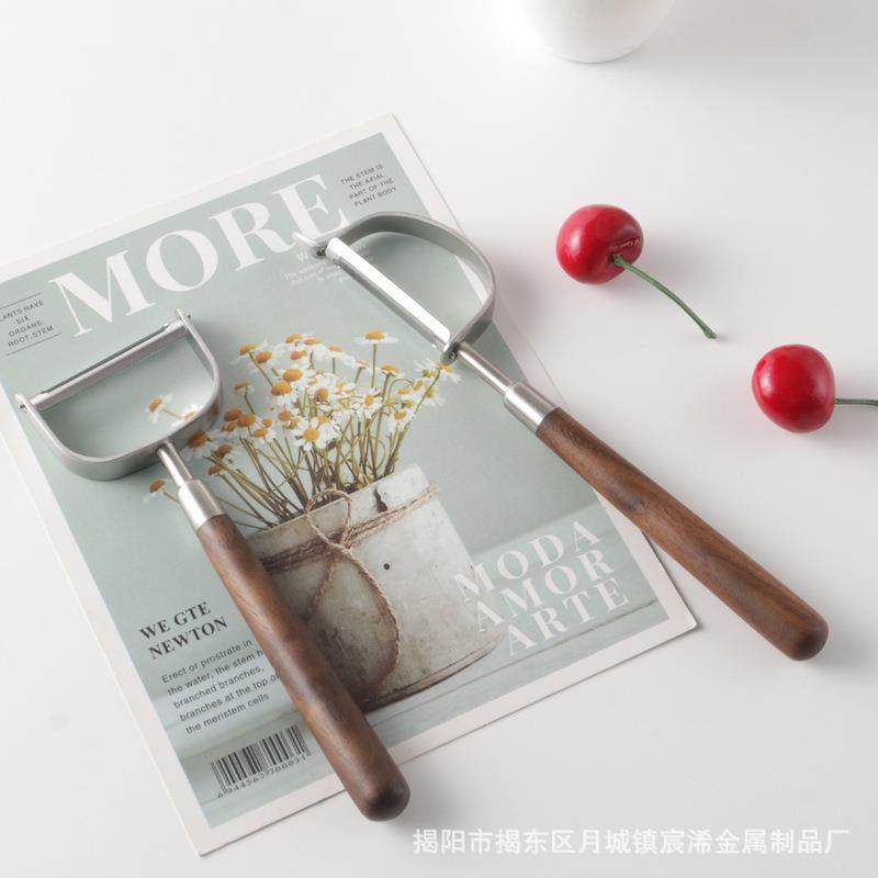 304不锈钢胡桃木削皮器厨房小工具削皮刀 家用瓜刨水果蔬菜刮皮器