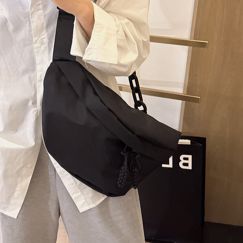 运动斜挎胸包h女大容量2023新款潮休闲肩背包骑行机车通勤腰包,箱包皮具/热销女包/男包,胸包,淘宝优惠券,粉丝福利购,淘宝优惠卷