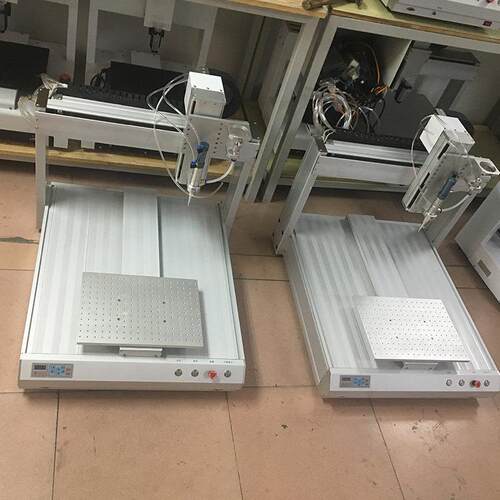 厂家直供新款自机动三轴点胶机 SP应-44动1 URW自涂胶 机械手点胶