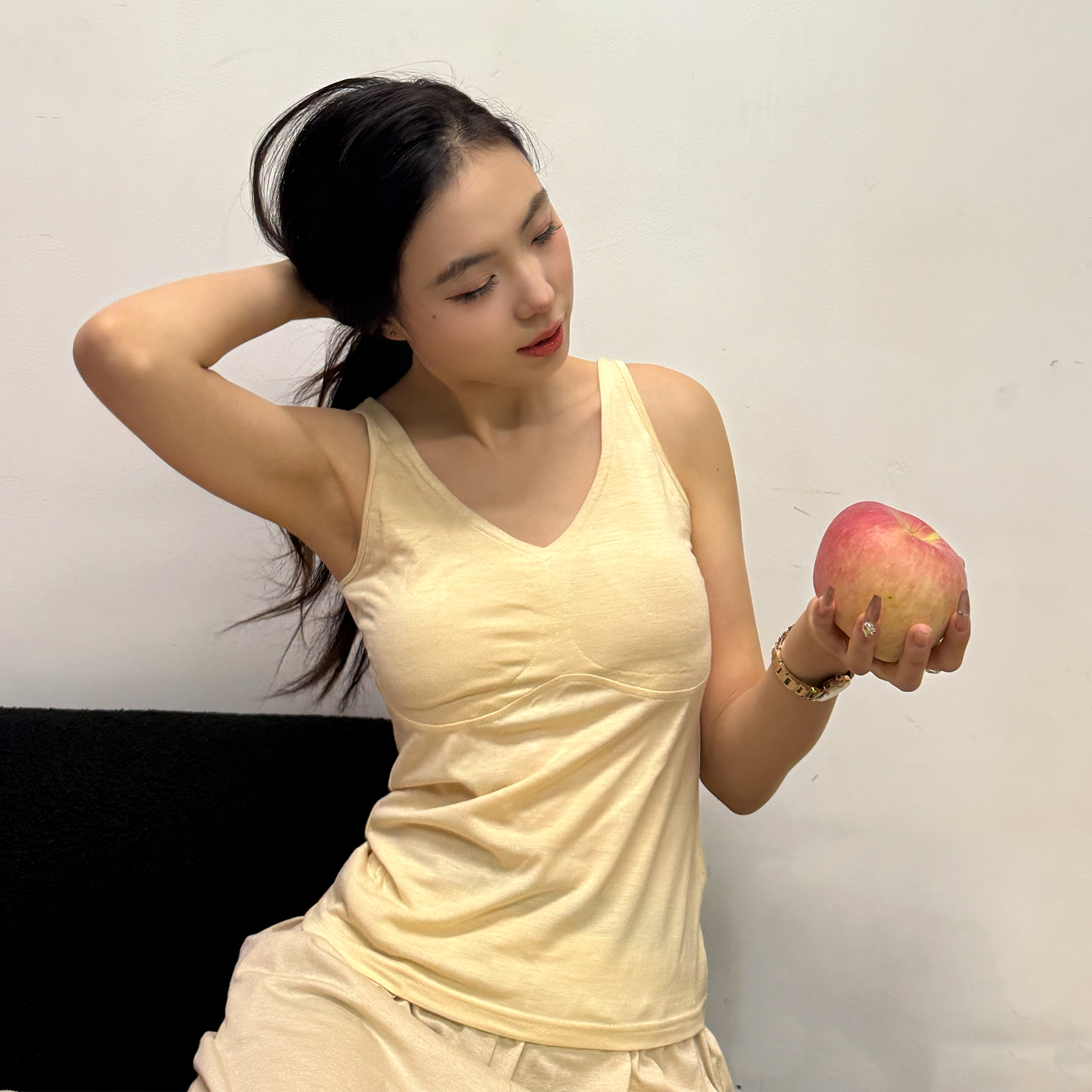 辽锦柞蚕丝胸垫背心宽松版V领无钢圈可拆卸天然乳胶胸垫