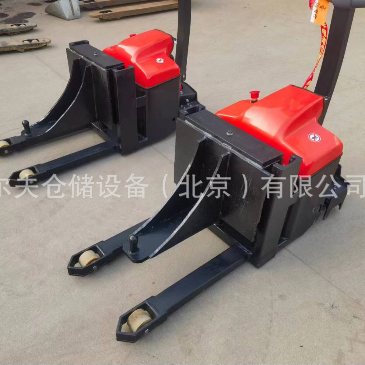 非标纺织印染行业A字架步行式承载式电动牵引车可升降牵引头挂车