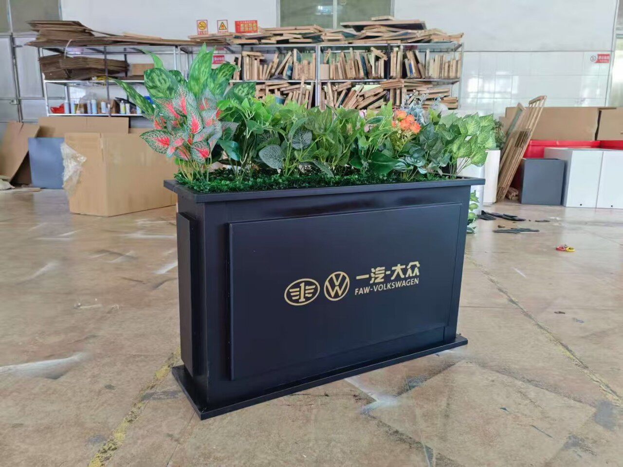商城户外铁艺花箱步行街外摆花槽售楼部隔断露天种植箱花箱组合