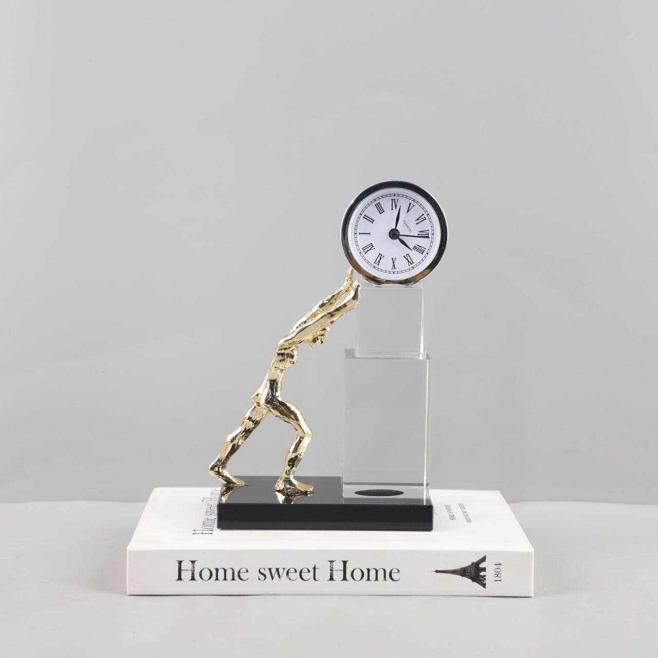 现代简约水晶推钟人个性钟表座钟装饰摆件客厅玄关电视柜家居饰品