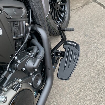 适用于无极CU525加大复古脚踏板摩托车改装cu525加宽前脚踩板