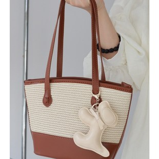 法式拼接皮竹编单肩包女大容量藤编织包菜篮子撞色小W众草编包度