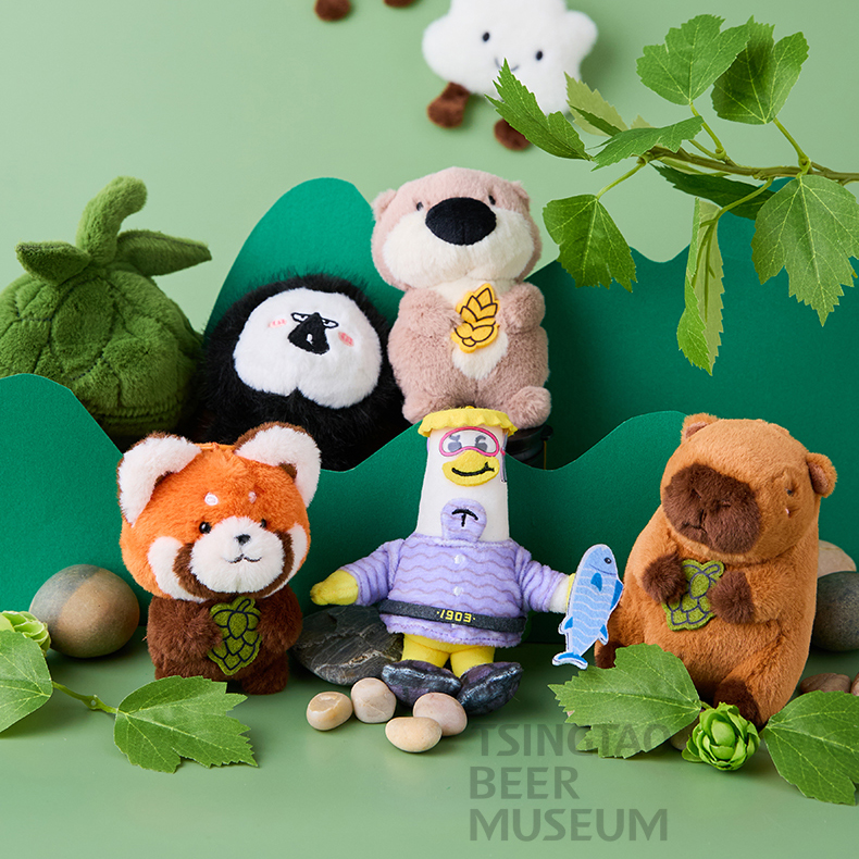 青啤博物馆红山联名动物玩偶礼物