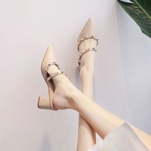 一脚蹬中跟包头拖2025年新款 女 尖头粗跟高级感柳钉超火半拖鞋