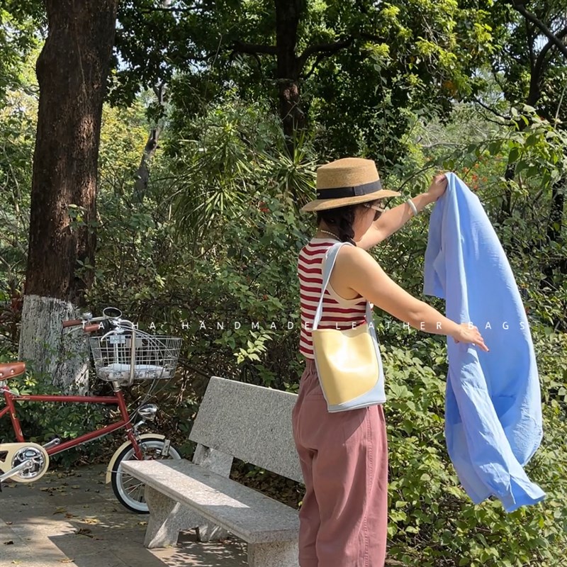 【48h内发】h塔莎奶奶 芭蕾小肥鞋水桶包春夏百搭单肩腋下包水桶