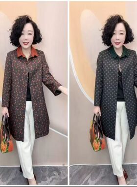 2025春装新款休闲中老年女装妈妈装圆点拼色风衣外套宽松时尚大衣
