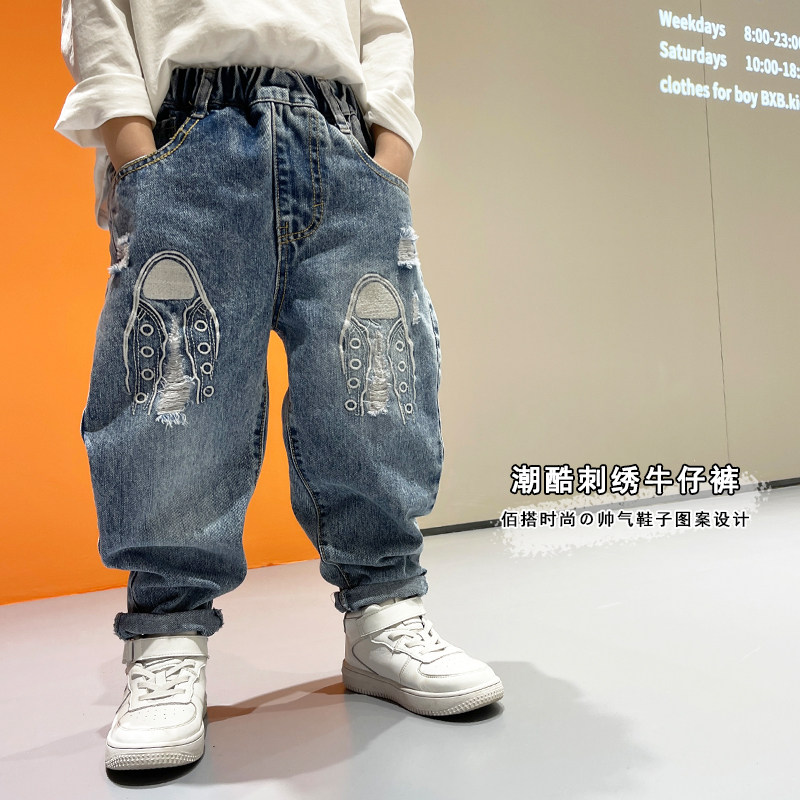 男童秋款牛仔裤2023新款中小孩童装破洞刺绣长裤子宝宝时髦休闲裤