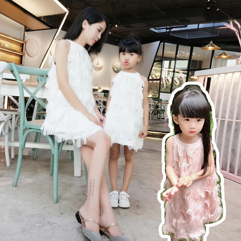 亲子装夏装2021新款潮母女装洋气连衣裙女童装儿童羽毛无袖公主裙