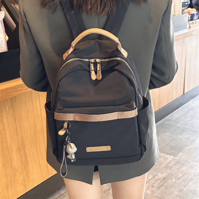 轻便双肩包2025牛津布时尚百搭女士户外出游旅行尼龙大容量背包潮