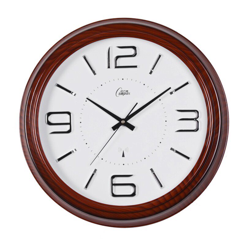 康巴丝钟表客厅卧室创意金属挂钟静音扫描欧式复古仿木纹电波钟